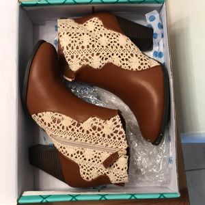 Jun & Ivy leather and lace ankle boots